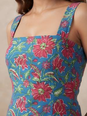 Blue cotton printed top for women 4
