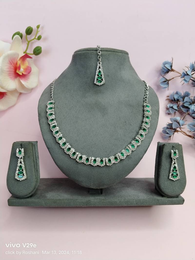 Green color rhodium plating festive wear designer necklace set