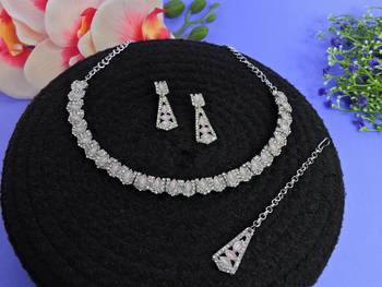Pink color rhodium plating festive wear designer necklace set 2