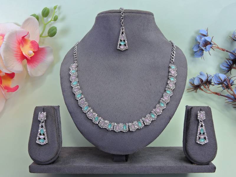 Green color rhodium plating festive wear designer necklace set