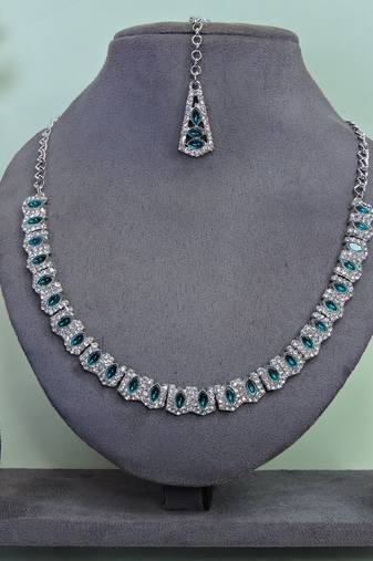 Green color rhodium plating festive wear designer necklace set