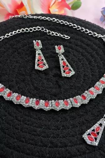 Red color rhodium plating festive wear designer necklace set