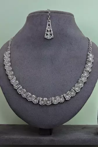 White color rhodium plating festive wear designer necklace set