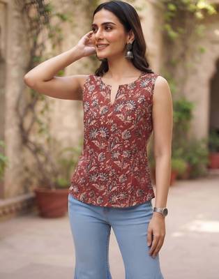 Maroon cotton printed top for women 3