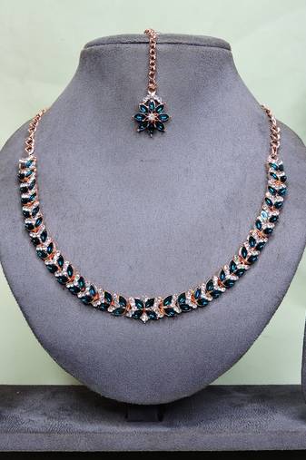 Green color rhodium plating festive wear designer necklace set