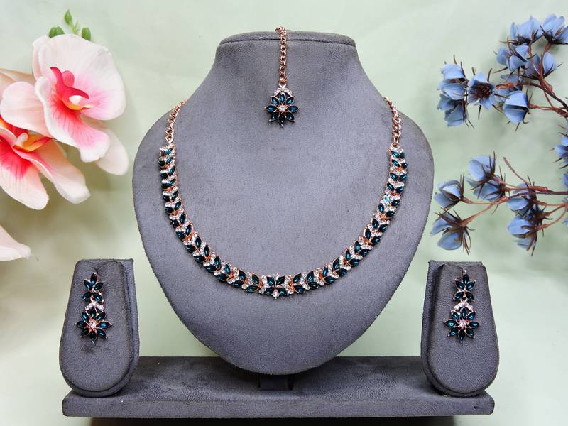 Green color rhodium plating festive wear designer necklace set