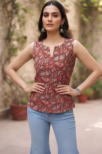 Maroon cotton printed top for women