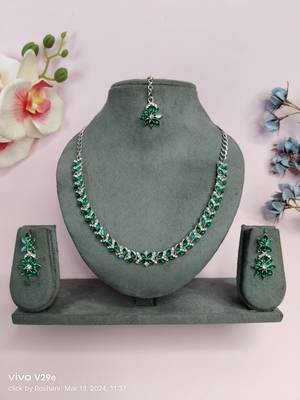 Green color rhodium plating festive wear designer necklace set 1