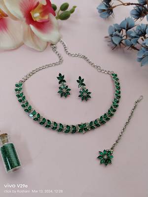 Green color rhodium plating festive wear designer necklace set 2