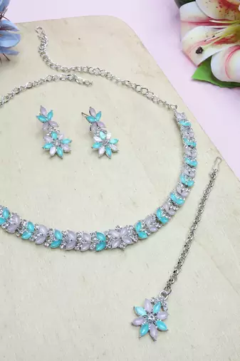 Green color rhodium plating festive wear designer necklace set