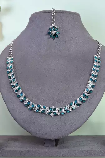 Green color rhodium plating festive wear designer necklace set