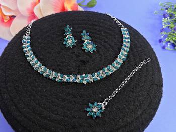 Green color rhodium plating festive wear designer necklace set 2