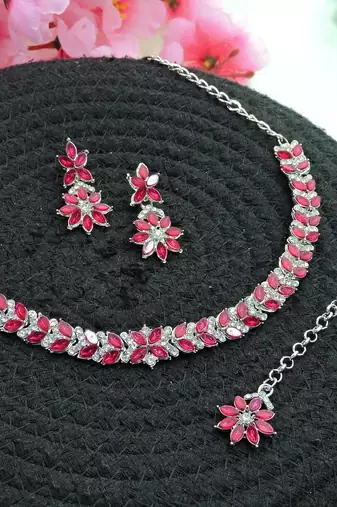 Pink color rhodium plating festive wear designer necklace set