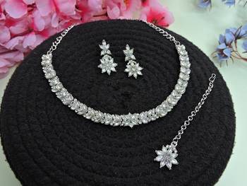 White color rhodium plating festive wear designer necklace set 2