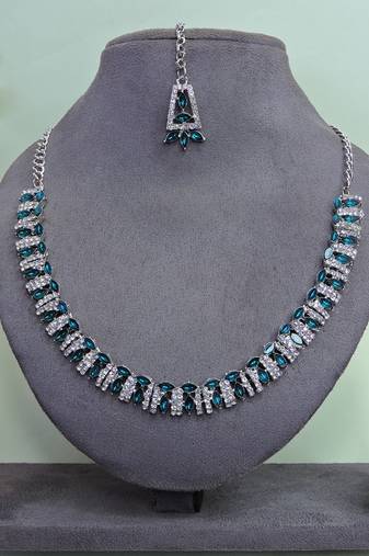 Green color rhodium plating festive wear designer necklace set