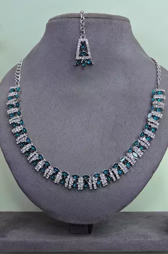 Green color rhodium plating festive wear designer necklace set