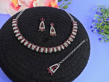 Maroon color rhodium plating festive wear designer necklace set 2