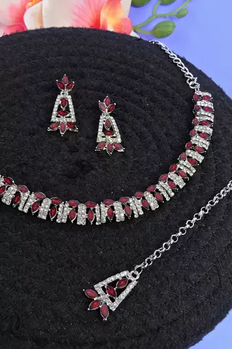 Maroon color rhodium plating festive wear designer necklace set