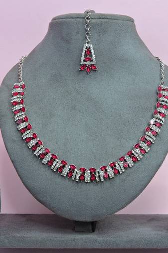Pink color rhodium plating festive wear designer necklace set