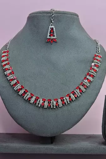 Red color rhodium plating festive wear designer necklace set