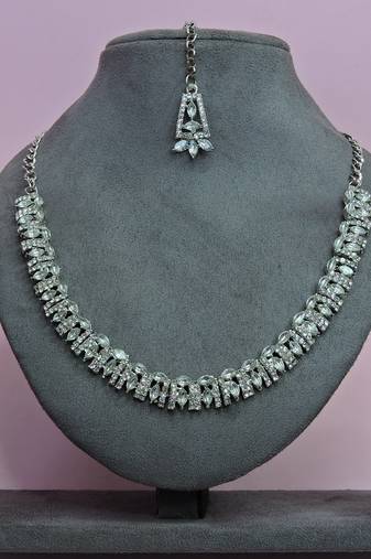 White color rhodium plating festive wear designer necklace set