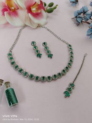 Green color rhodium plating festive wear designer necklace set 2