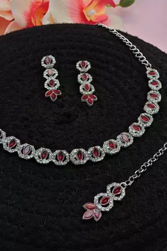 Maroon color rhodium plating festive wear designer necklace set