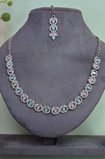 Green color rhodium plating festive wear designer necklace set