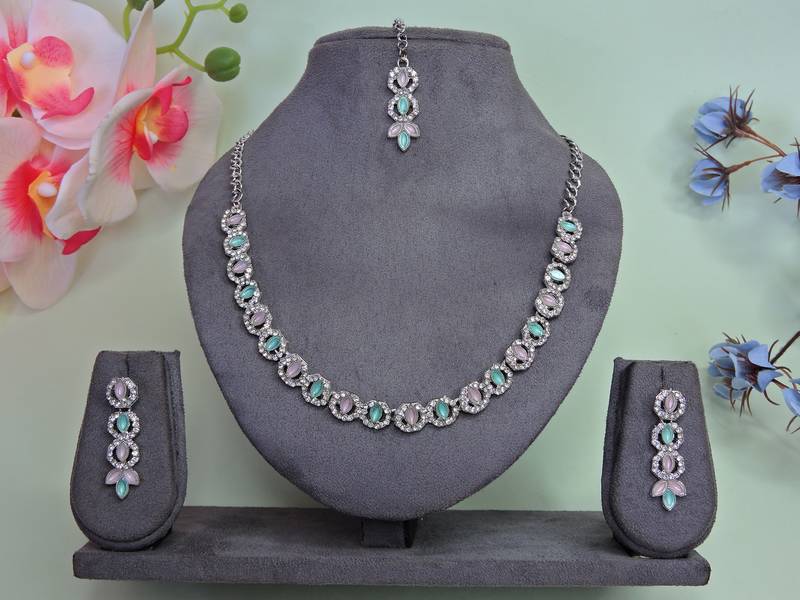 Green color rhodium plating festive wear designer necklace set