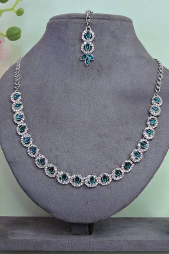 Green color rhodium plating festive wear designer necklace set