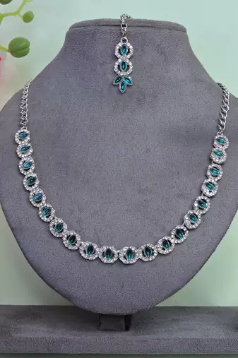 Green color rhodium plating festive wear designer necklace set