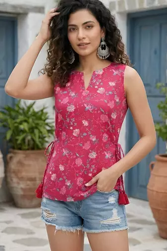 Pink cotton printed top for women
