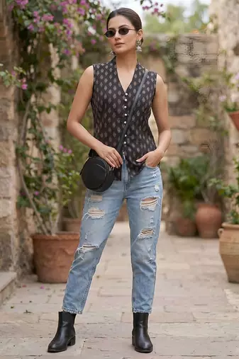 Black cotton printed top for women