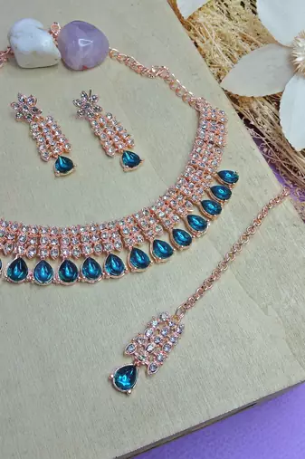 Green color rhodium plating festive wear designer necklace set