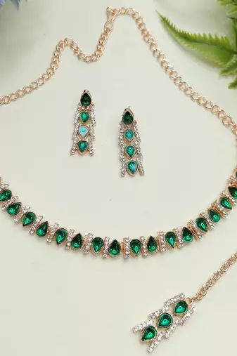 Green color rhodium plating festive wear designer necklace set