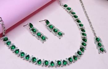 Green color rhodium plating festive wear designer necklace set 3