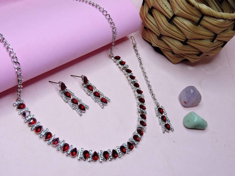 Maroon color rhodium plating festive wear designer necklace set