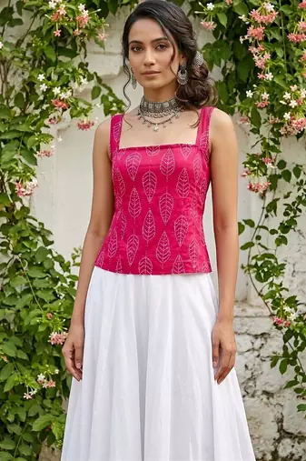 Pink cotton printed top for women