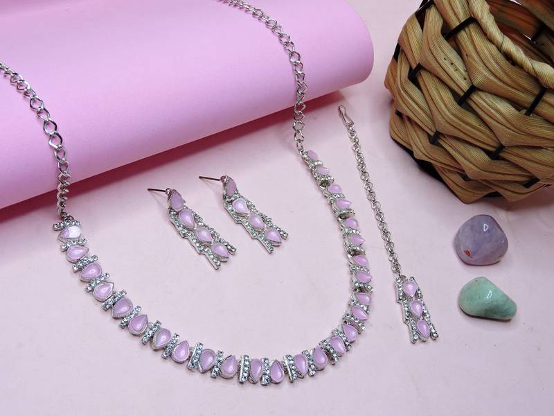 Pink color rhodium plating festive wear designer necklace set