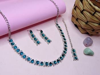 Green color rhodium plating festive wear designer necklace set 2