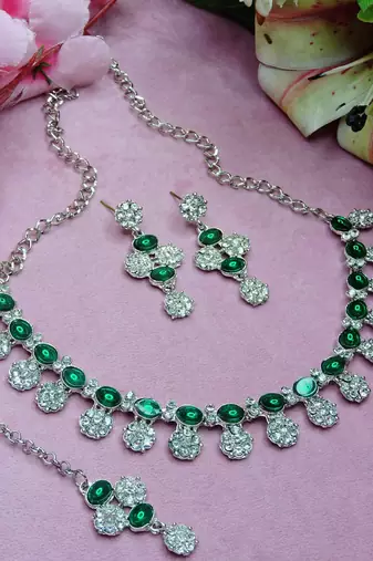 Green color rhodium plating festive wear designer necklace set