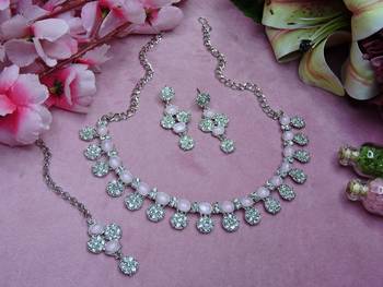 Pink color rhodium plating festive wear designer necklace set 2