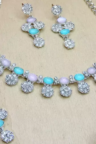 Green color rhodium plating festive wear designer necklace set