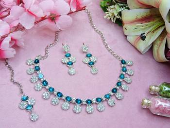 Green color rhodium plating festive wear designer necklace set 2
