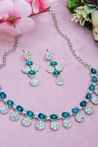 Green color rhodium plating festive wear designer necklace set