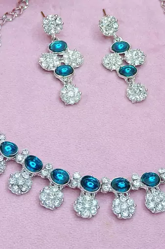 Green color rhodium plating festive wear designer necklace set