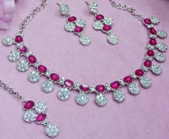 Pink color rhodium plating festive wear designer necklace set 3