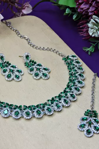 Green color rhodium plating festive wear designer necklace set