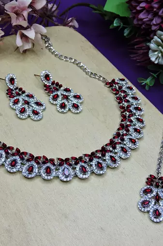 Maroon color rhodium plating festive wear designer necklace set