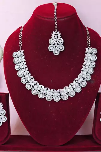Pink color rhodium plating festive wear designer necklace set